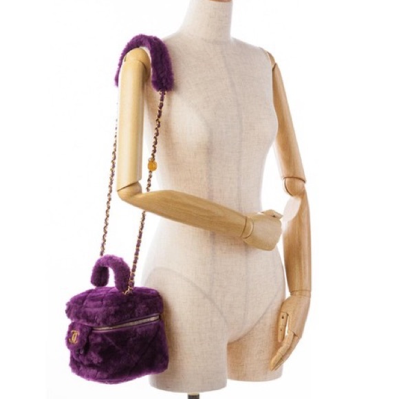 Chanel Shearling Lambskin Top Handel Vanity Bag - Picture 6 of 16